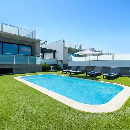 Вилла Lola By *